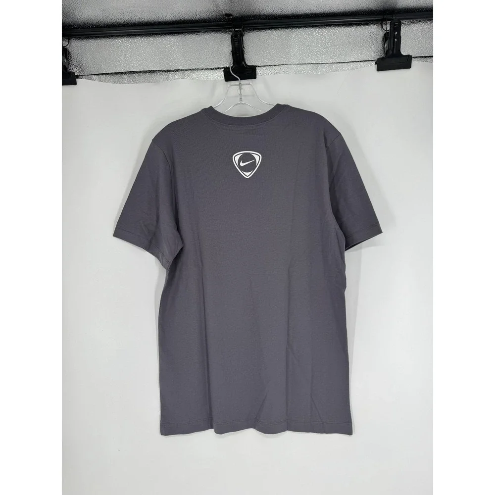 Nike Total 90 Tee T Shirt Mens Size Medium Graphic Short Sleeve Grey IB6032-064